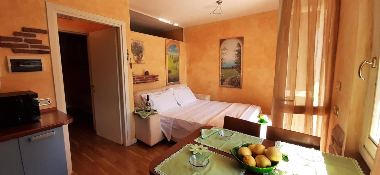 Holiday House Sole Salò Kültér fotó